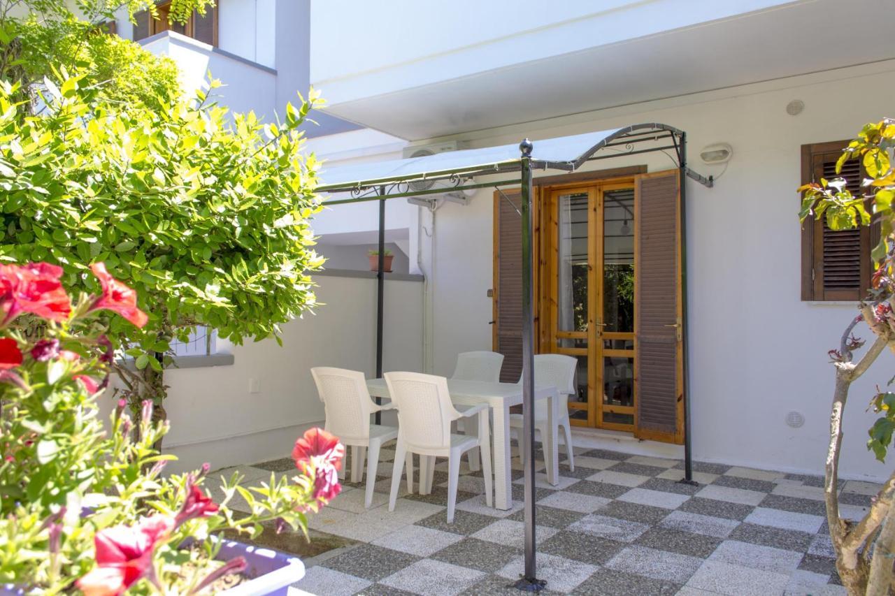 Residence Borgo Latino- Localo Torre dell'Orso Exterior photo
