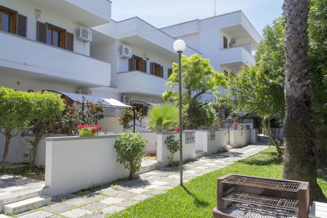 Residence Borgo Latino- Localo Torre dell'Orso Exterior photo